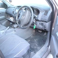 View Auto part Jack/Tool Kit Toyota Hilux 2006