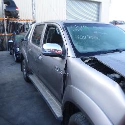 View Auto part Jack/Tool Kit Toyota Hilux 2006
