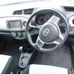 View Auto part Headrest Toyota Yaris 2014