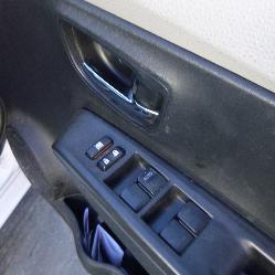 View Auto part Seatbelt/Stalk Toyota Yaris 2012