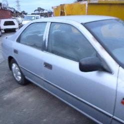 View Auto part Left Door Mirror Toyota Camry 2000