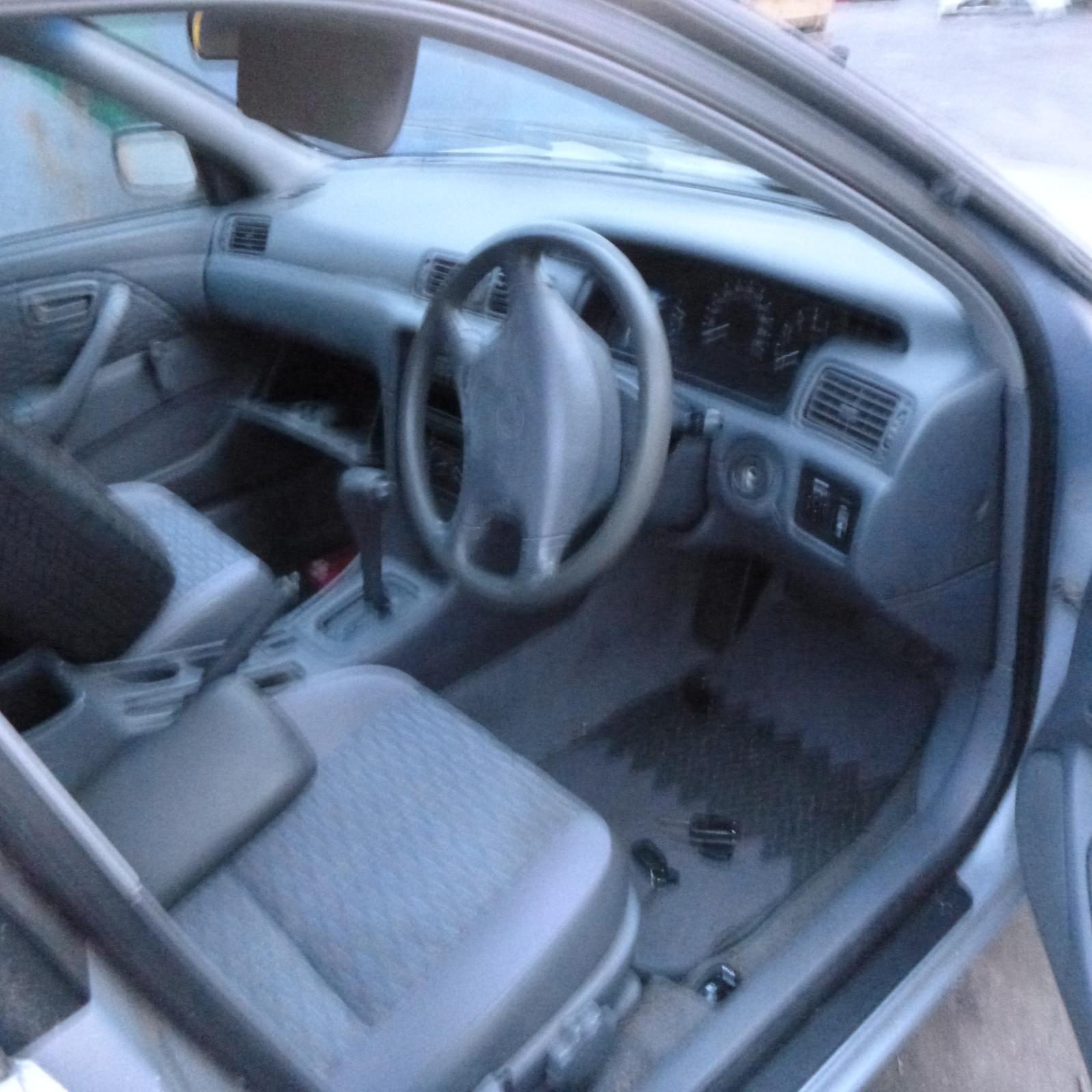 View Auto part Left Door Mirror Toyota Camry 2000