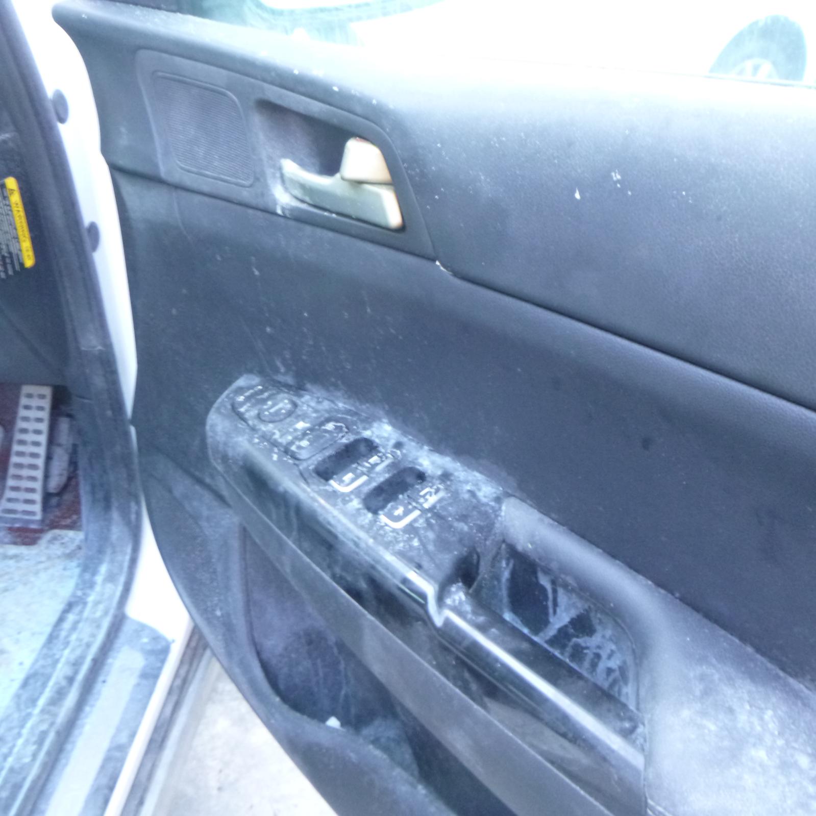 View Auto part Right Front Door Window Kia Sportage 2018