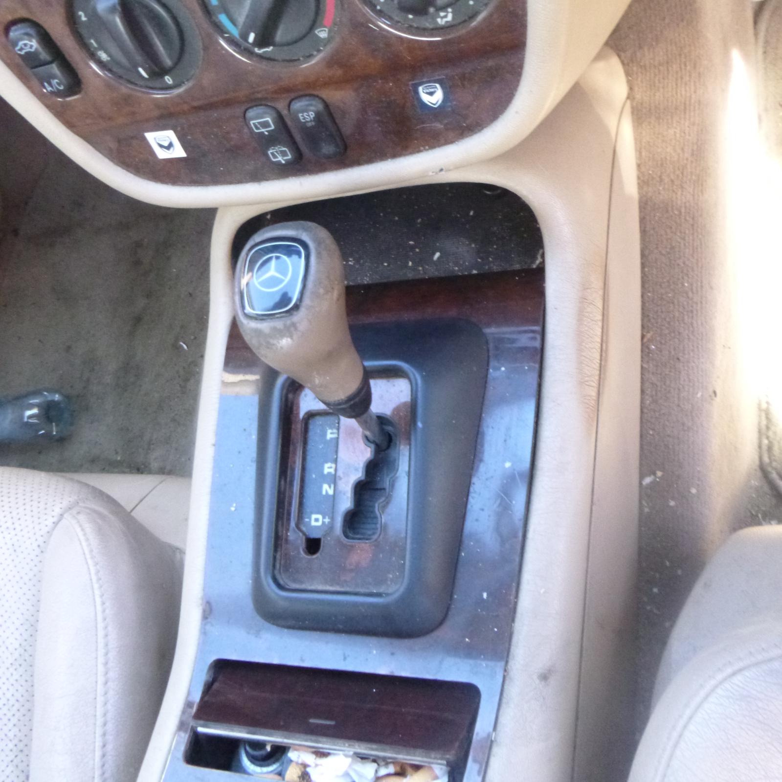 View Auto part Right Headlamp Mercedes M Class 2000