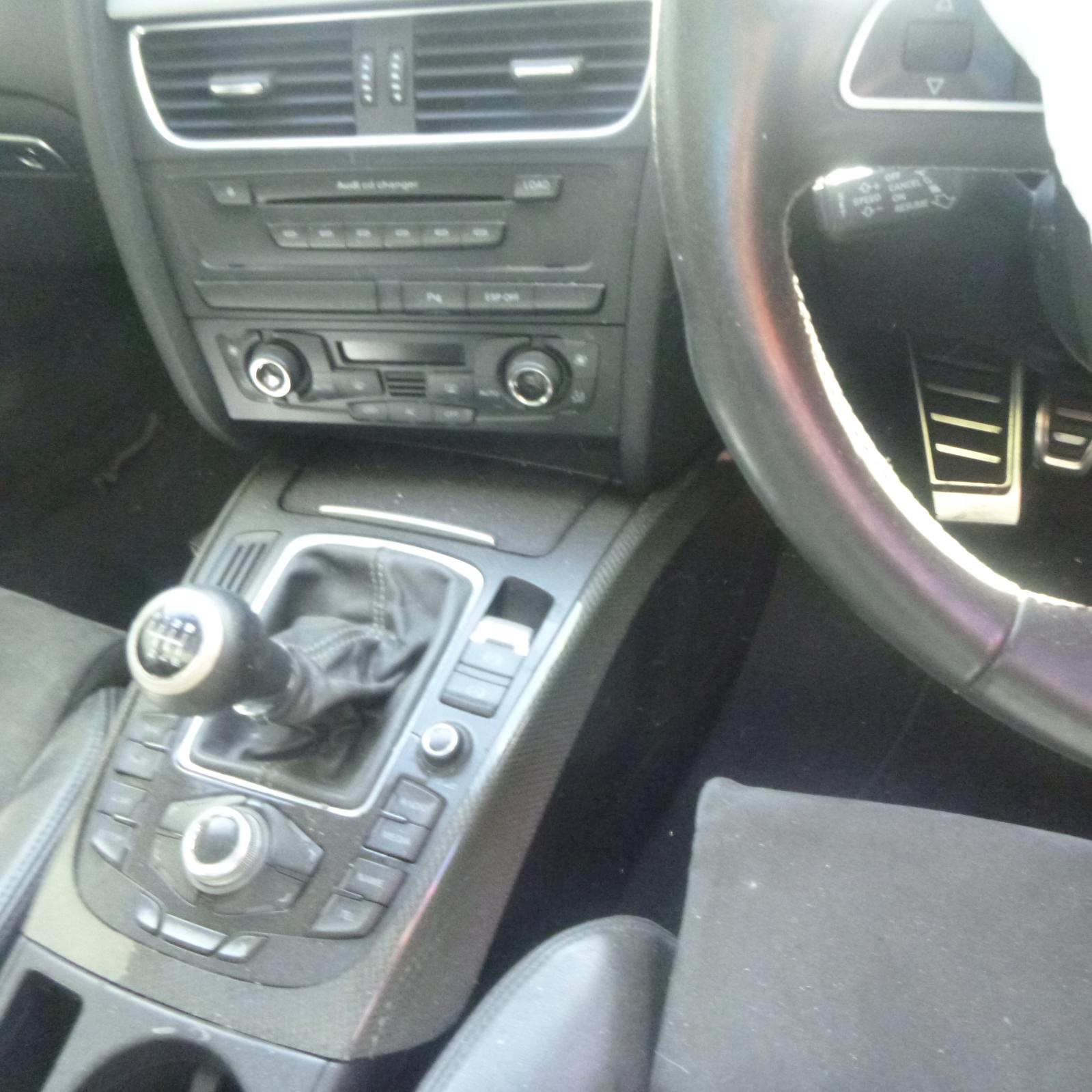 View Auto part Headrest Audi A5 2008