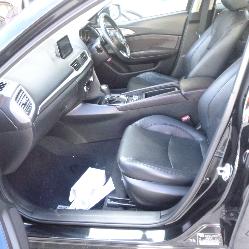 View Auto part Headrest Mazda 3 2018