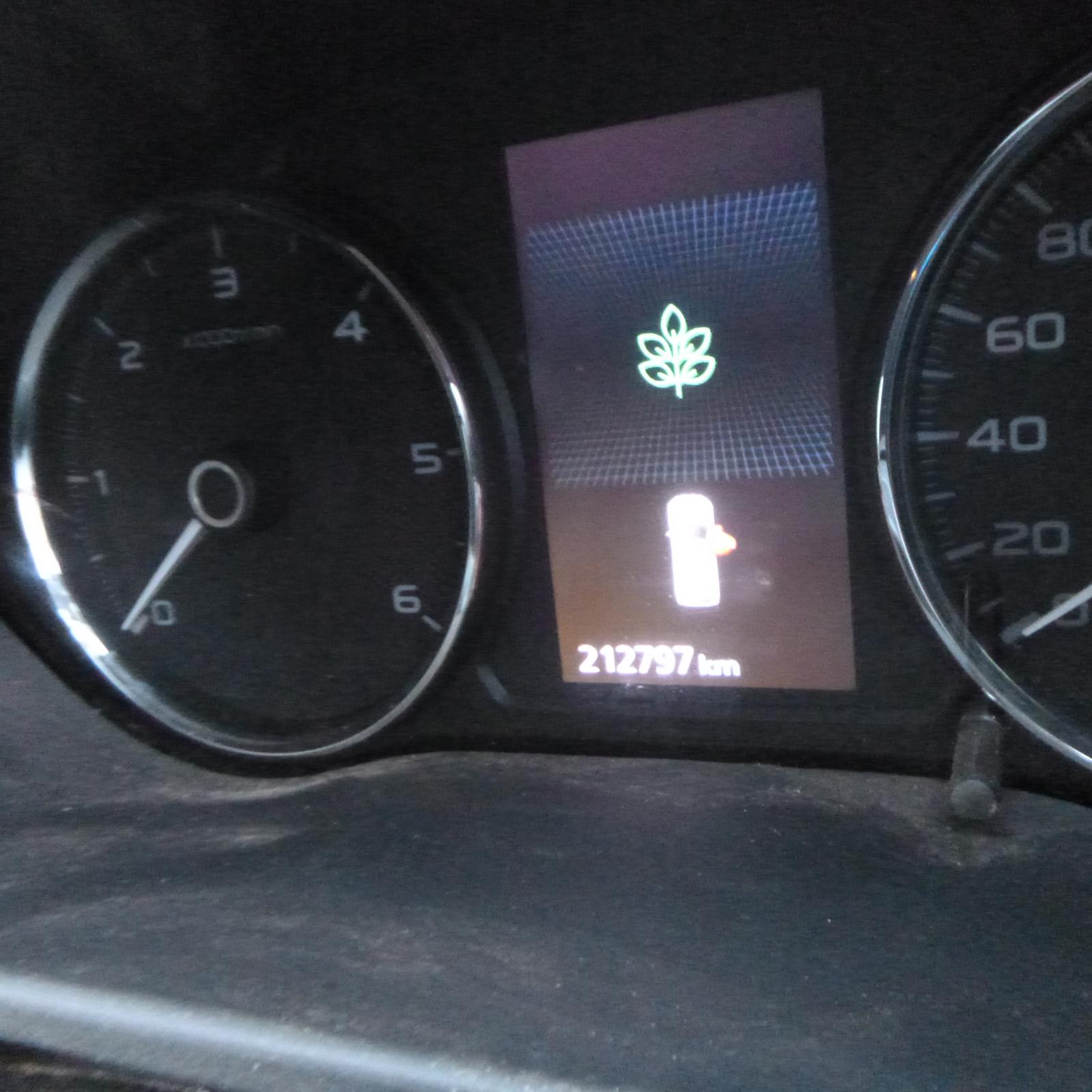 View Auto part Mount Mitsubishi Pajero 2018