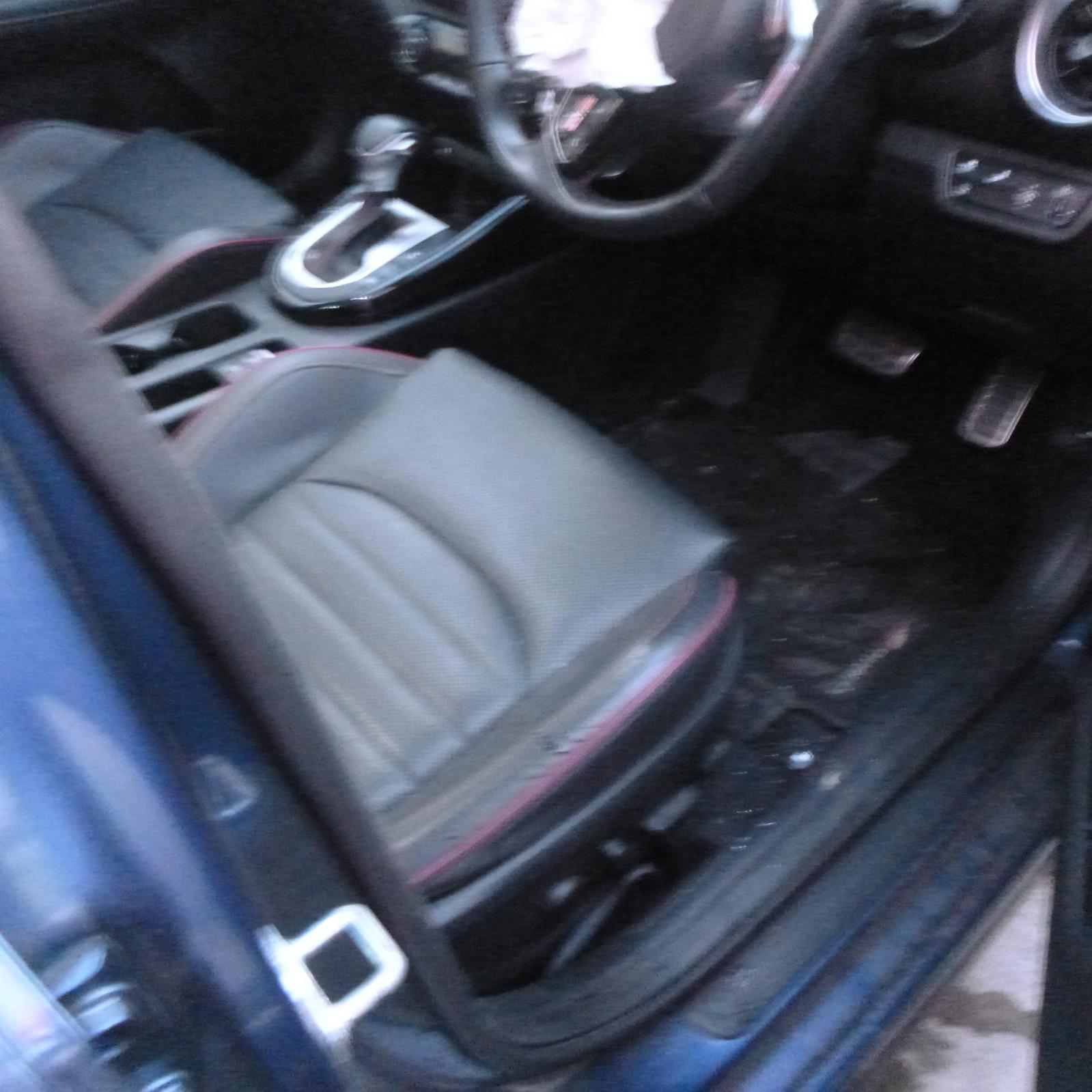 View Auto part Headrest Kia Cerato 2022