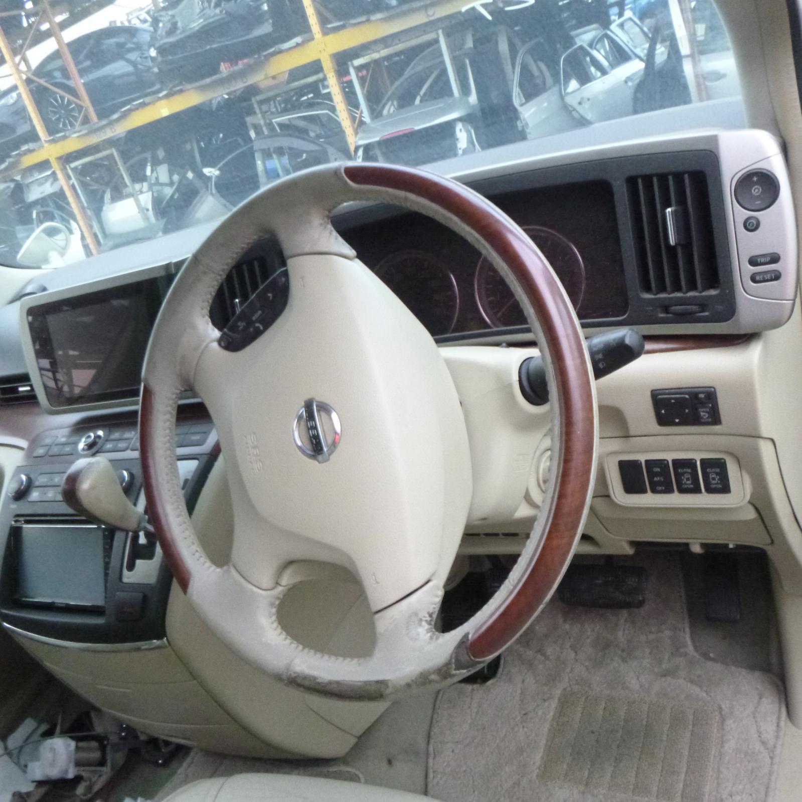 View Auto part Right Headlamp Nissan Elgrand 2007