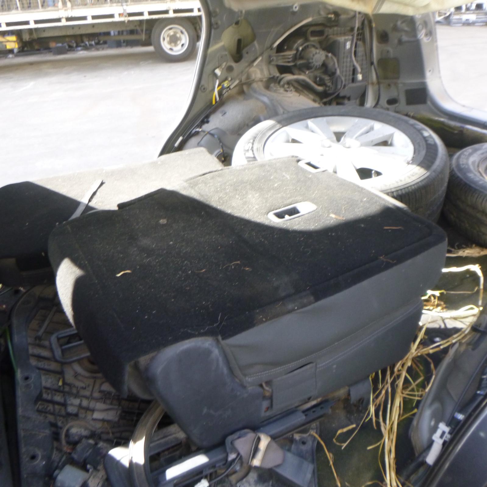 View Auto part Handbrake Actuator Kia Sorento 2019