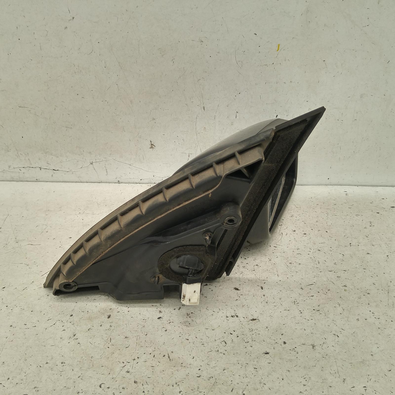 View Auto part Right Door Mirror Holden Commodore 2008