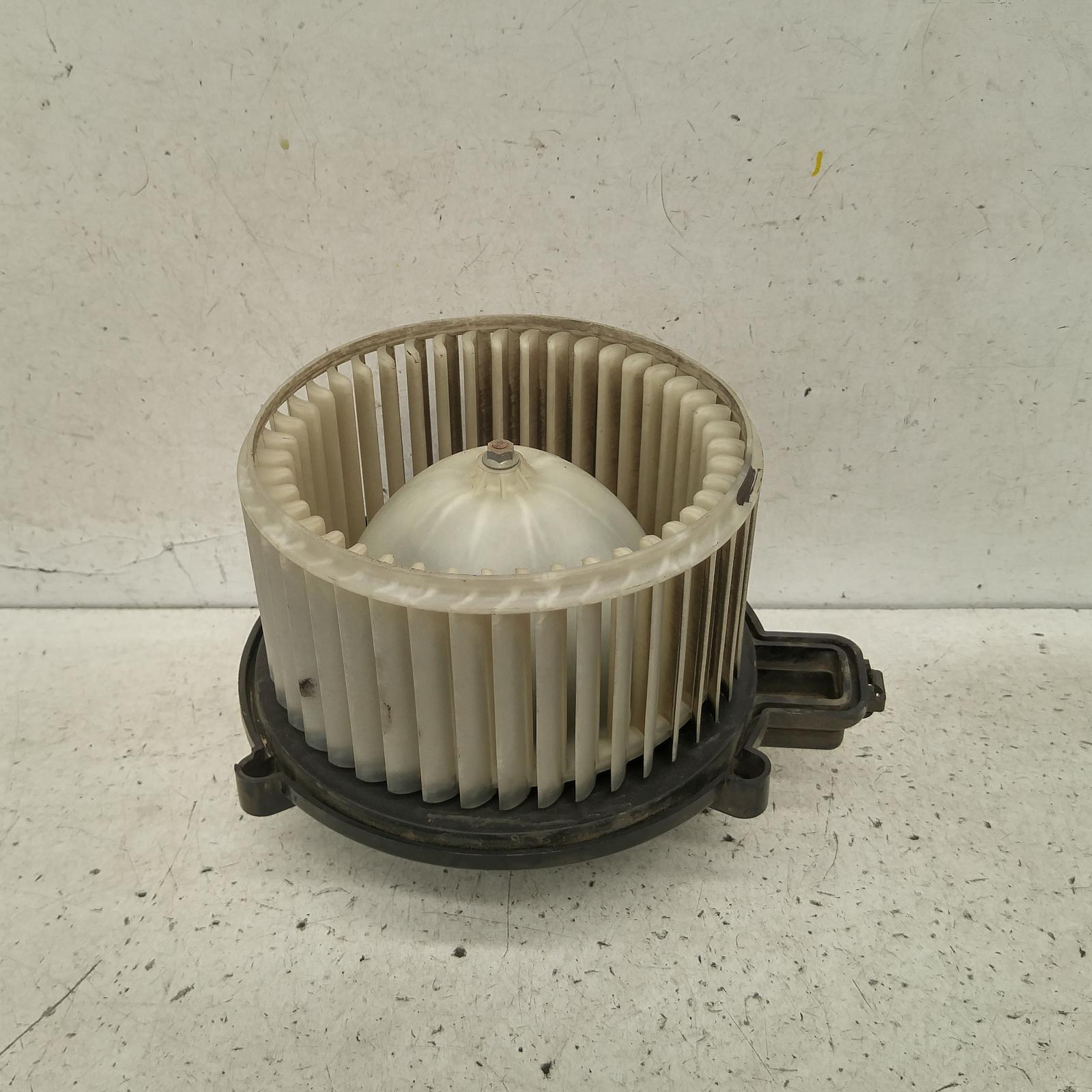 View Auto part Heater Fan Motor Holden Commodore 2008