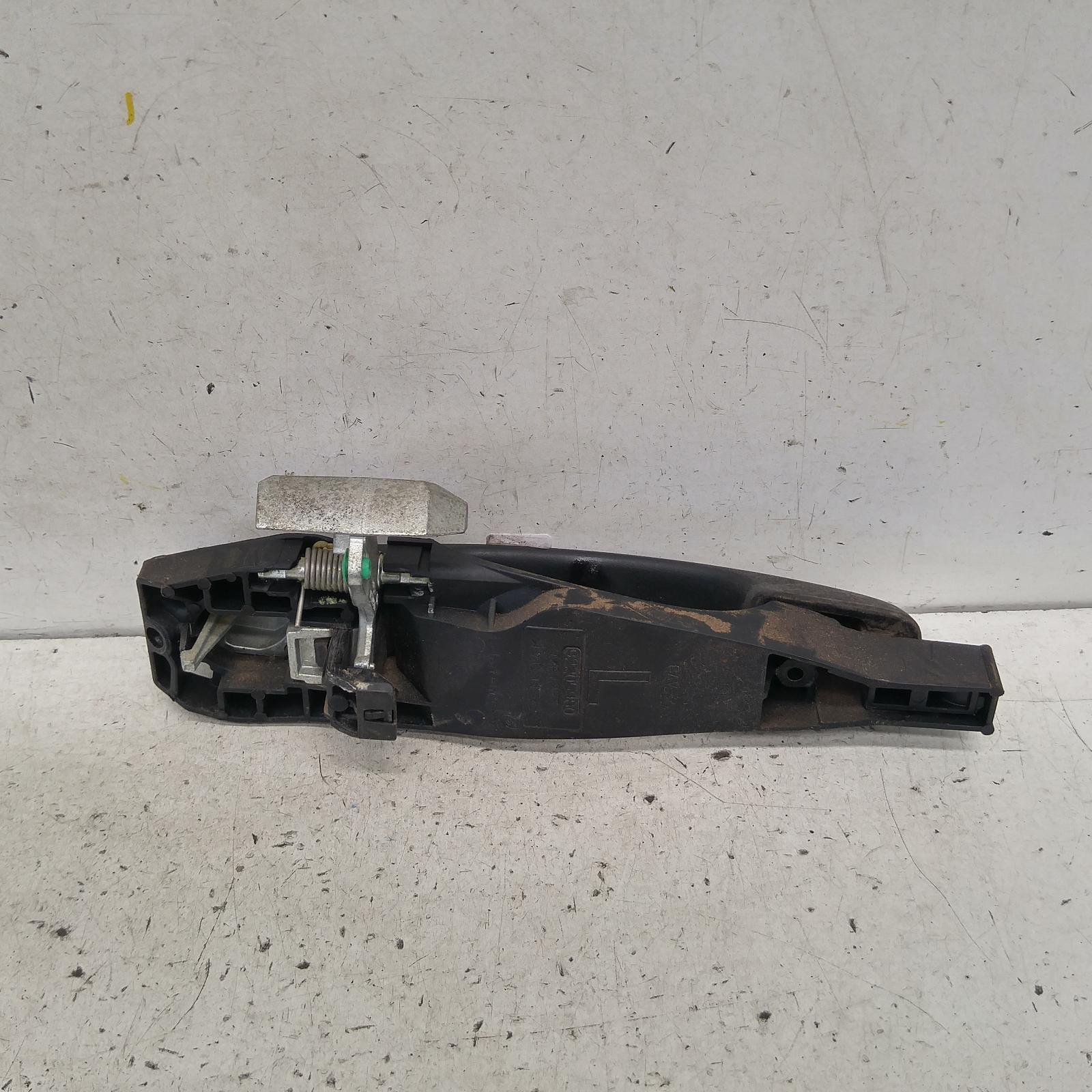 View Auto part Door Handle Holden Commodore 2008