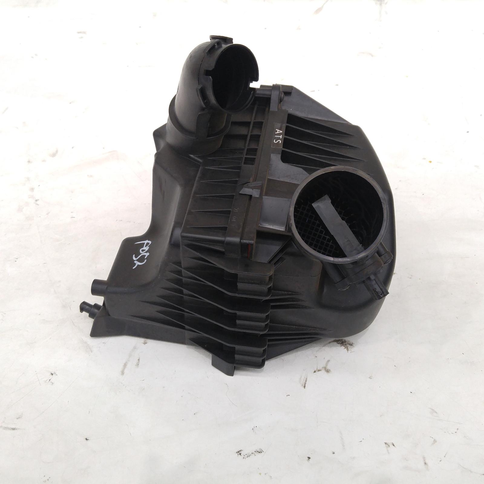 View Auto part Air Cleaner/Box Holden Trax 2017