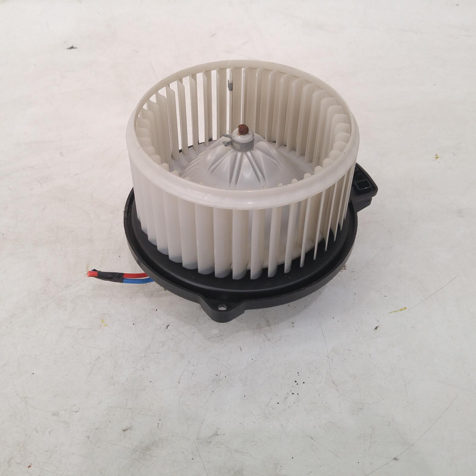 View Auto part Heater Fan Motor Hyundai Ix35 2011