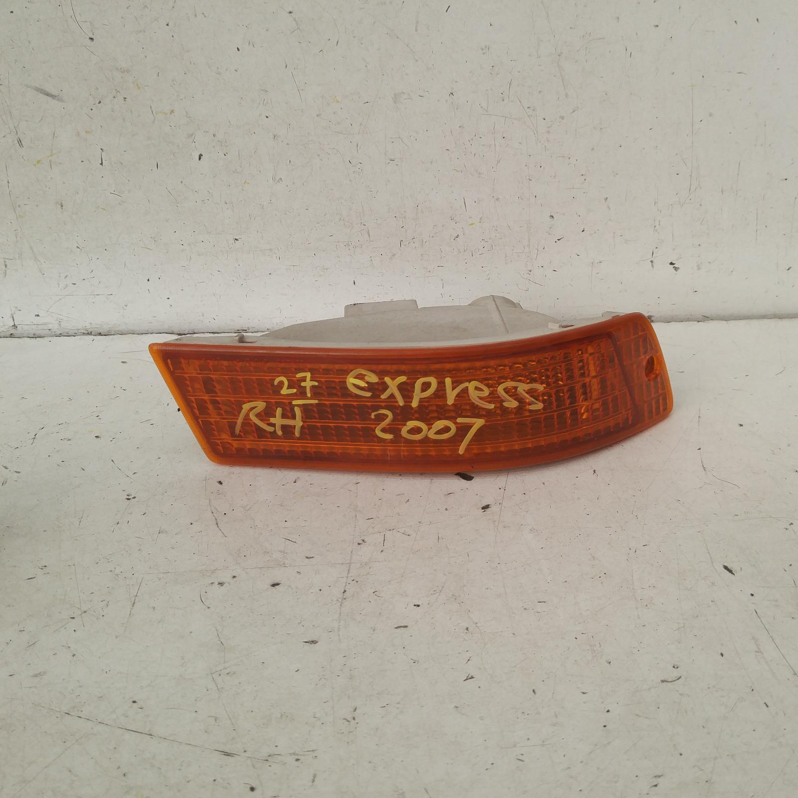 View Auto part Right Indicator/Fog/Side Mitsubishi L300 2007