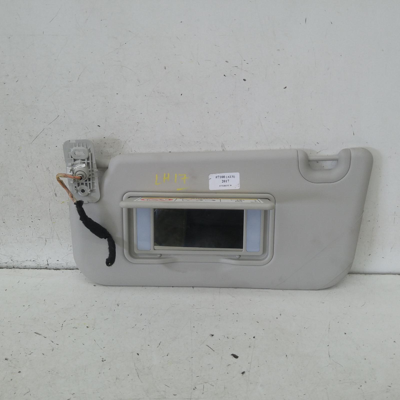 View Auto part Sunvisor Ford Everest 2017