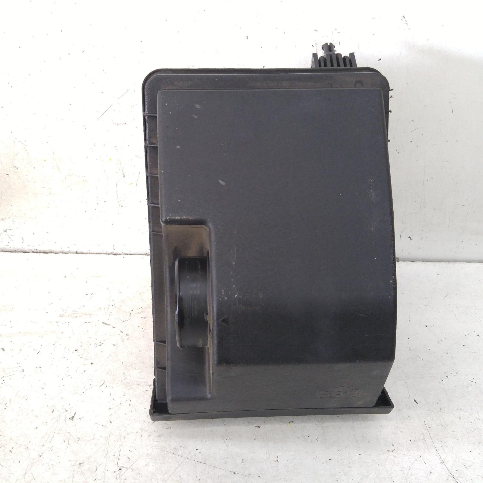 2018 Kia Sportage Air Cleaner/Box View Auto part Air Cleaner/Box Kia Sportage 2018