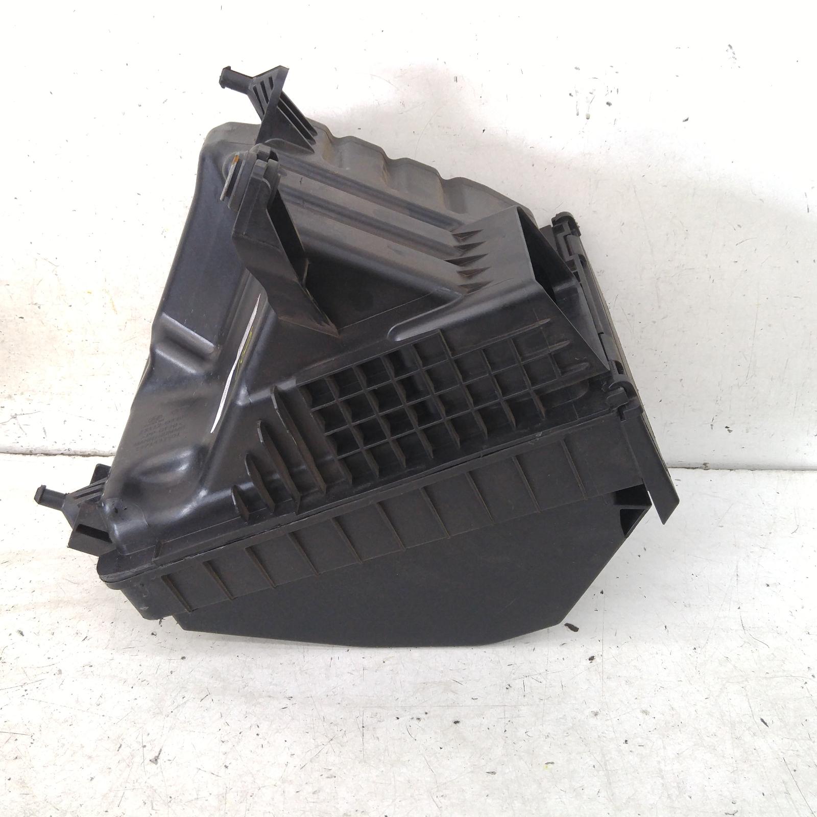 2018 Kia Sportage Air Cleaner/Box View Auto part Air Cleaner/Box Kia Sportage 2018