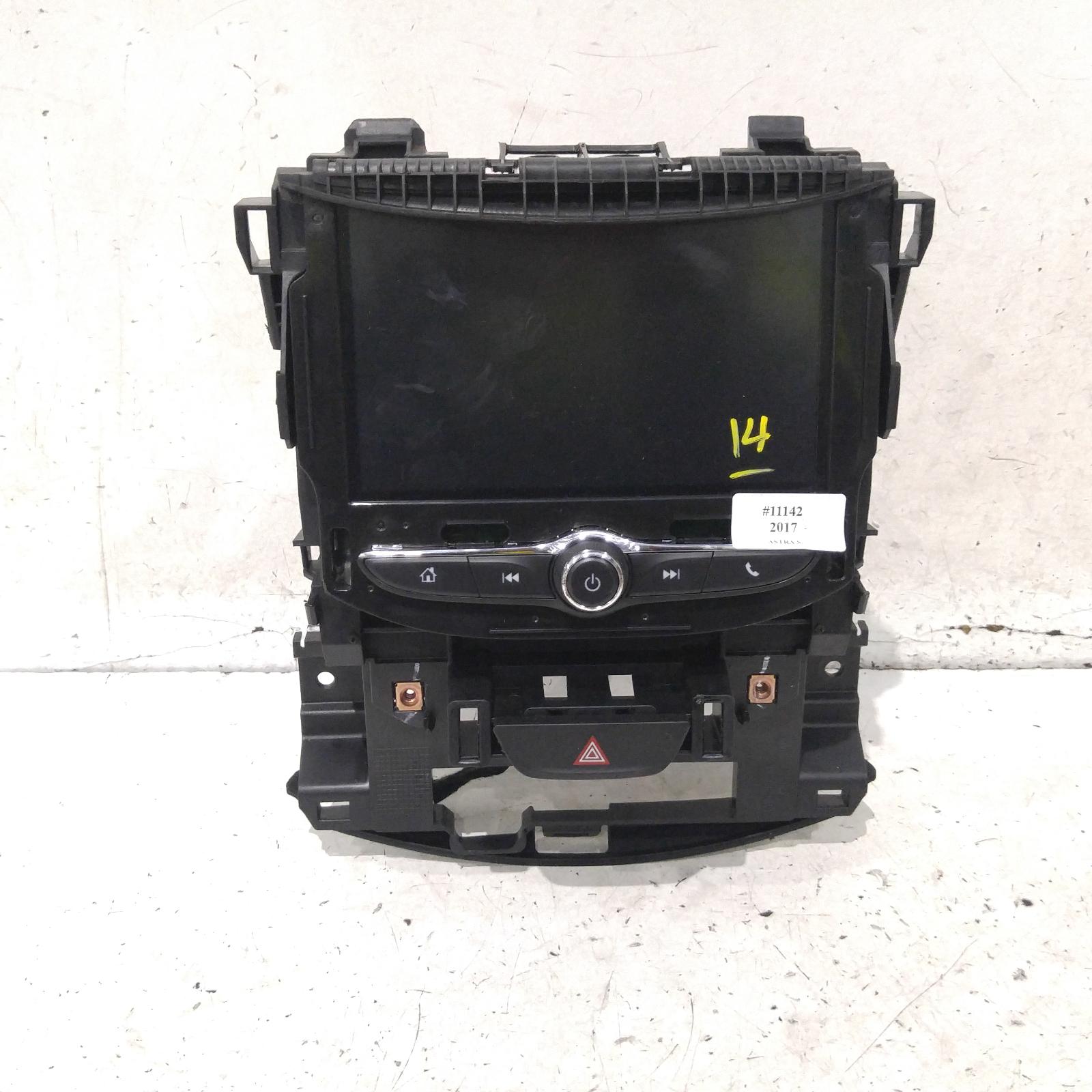 View Auto part Radio/Cd/Dvd/Sat/Tv Holden Astra 2017