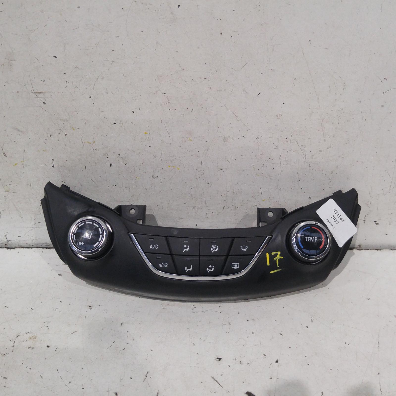 View Auto part Heater/Ac Controls Holden Astra 2017