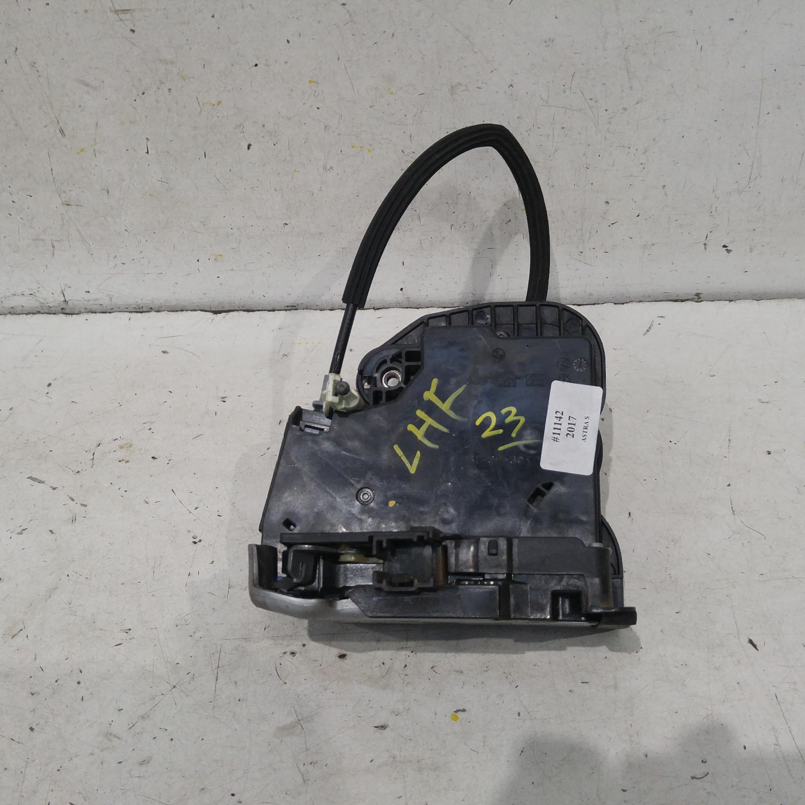 View Auto part Door/Boot/Gate Lock Holden Astra 2017