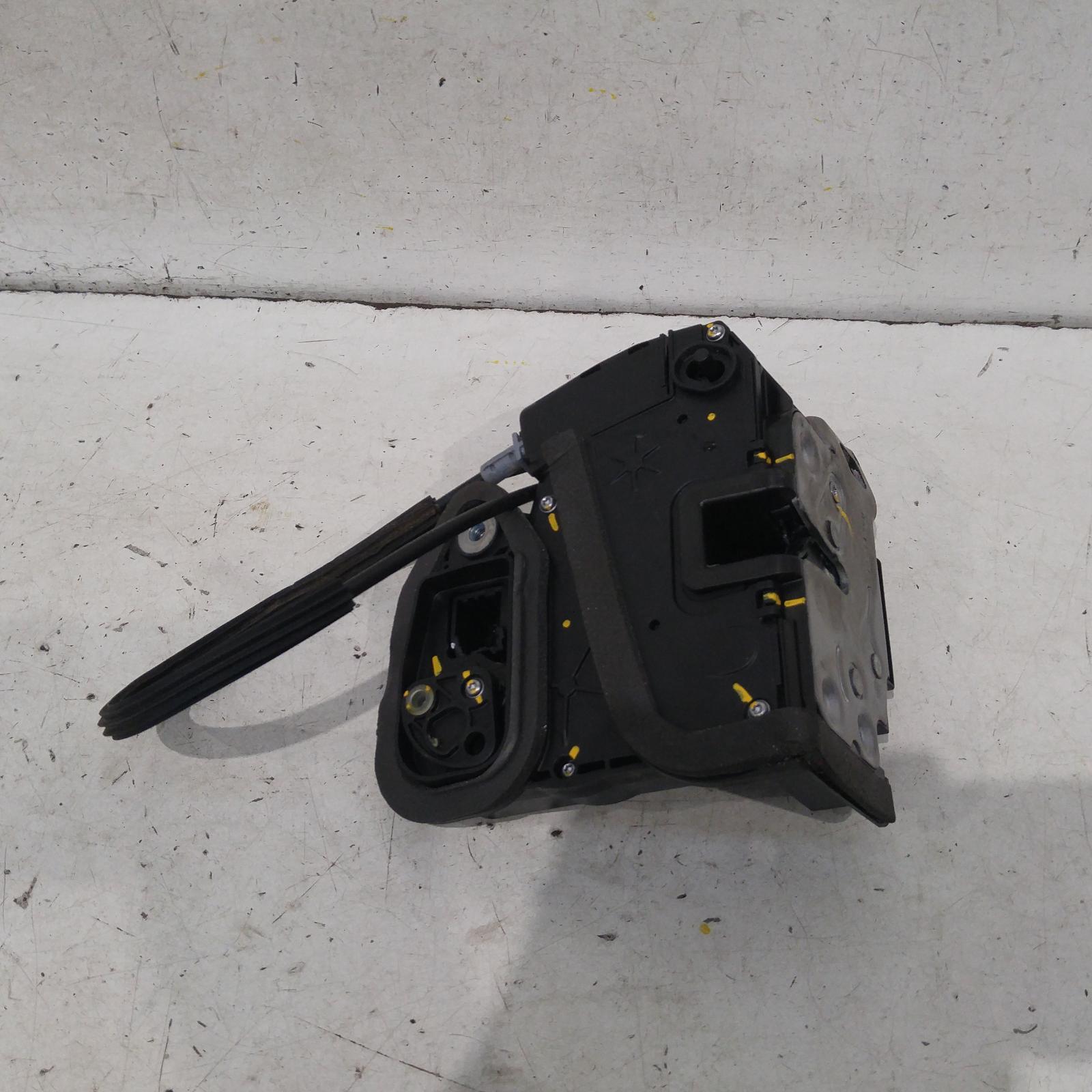 View Auto part Door/Boot/Gate Lock Holden Astra 2017