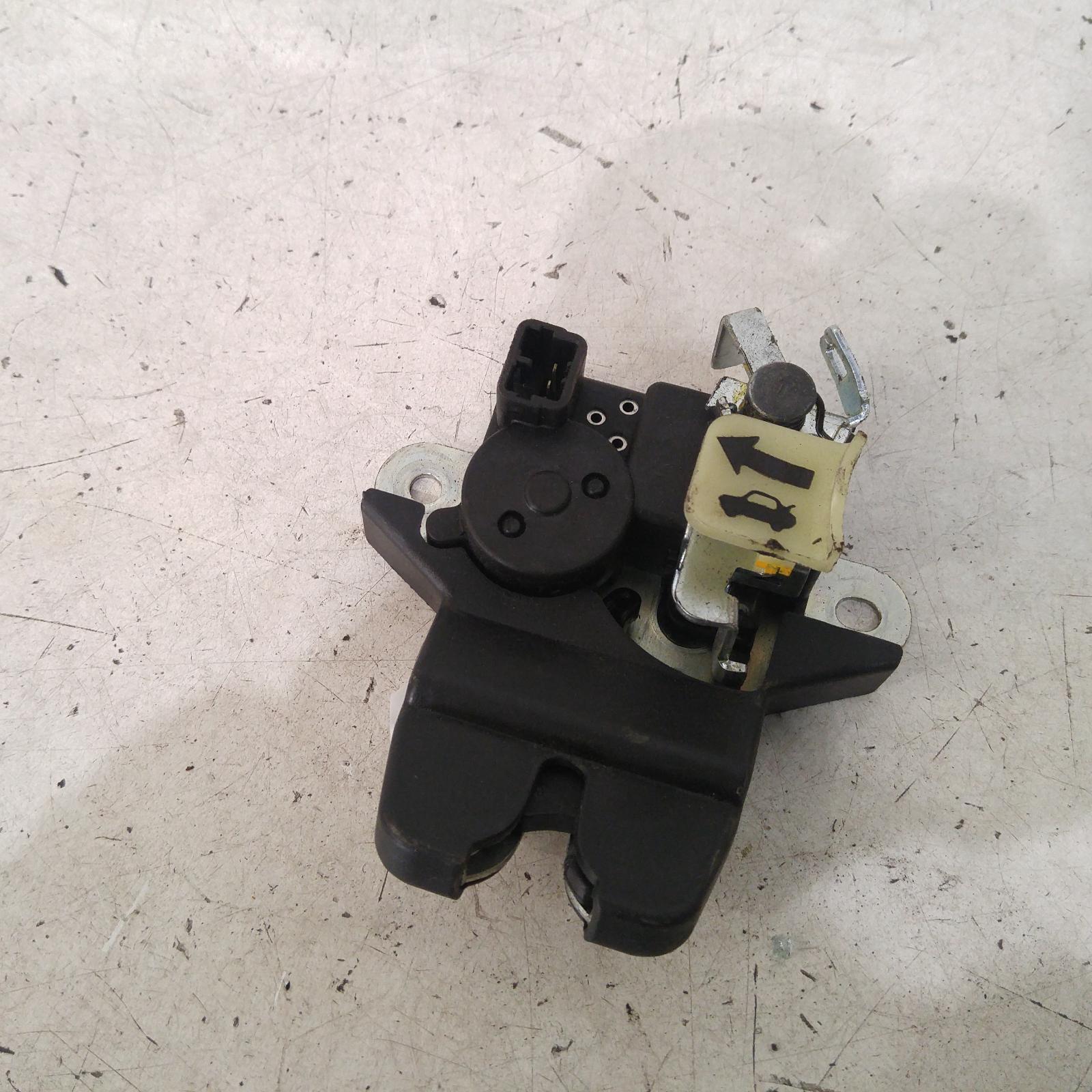 View Auto part Door/Boot/Gate Lock Kia Optima 2012