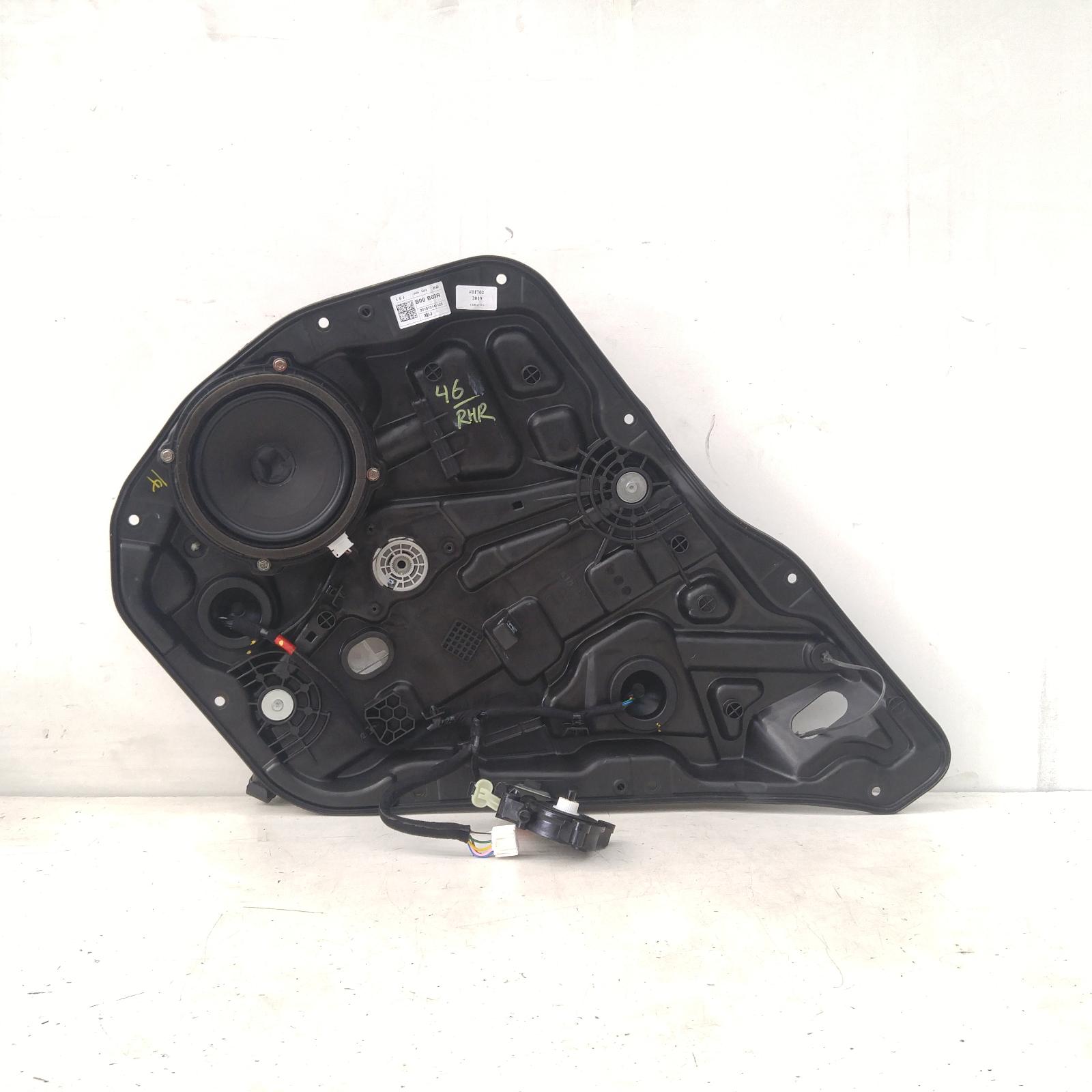View Auto part Right Rear Wnd Reg/Motor Kia Cerato 2019