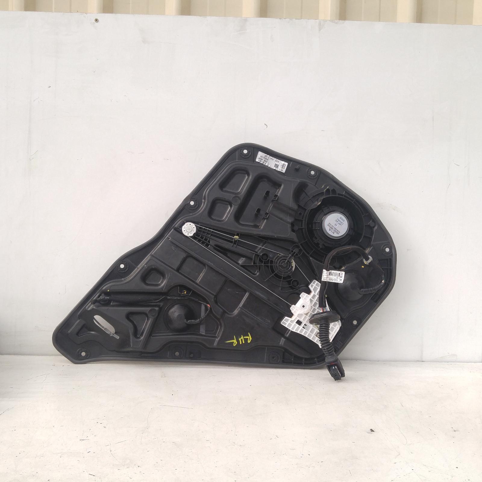 View Auto part Right Rear Wnd Reg/Motor Kia Cerato 2019