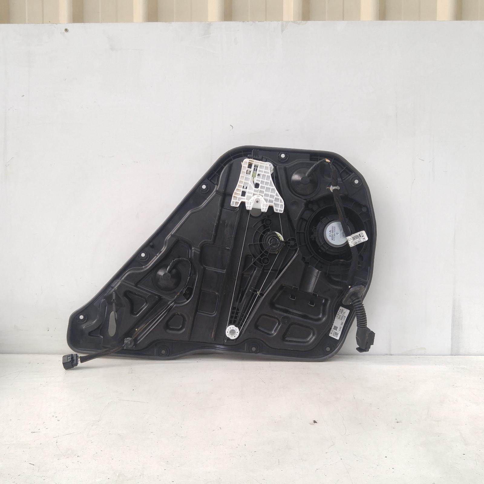 View Auto part Left Rear Wnd Reg/Motor Kia Cerato 2019
