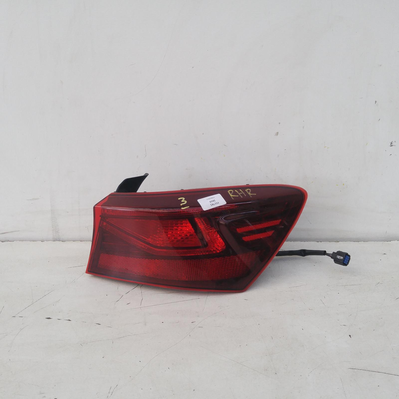 View Auto part Right Taillight Kia Cerato 2019