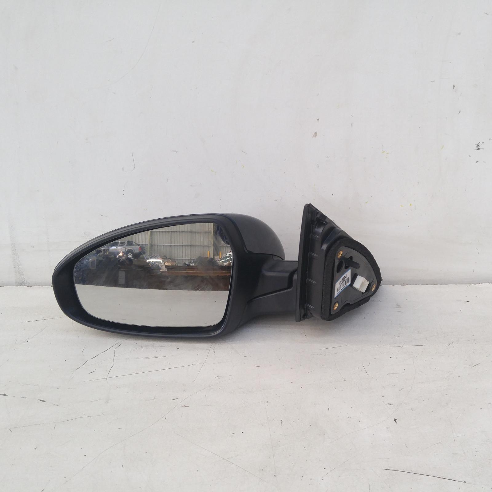 View Auto part Left Door Mirror Kia Cerato 2019