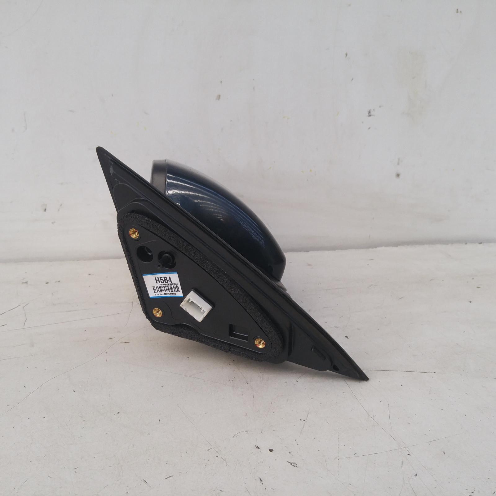 View Auto part Left Door Mirror Kia Cerato 2019