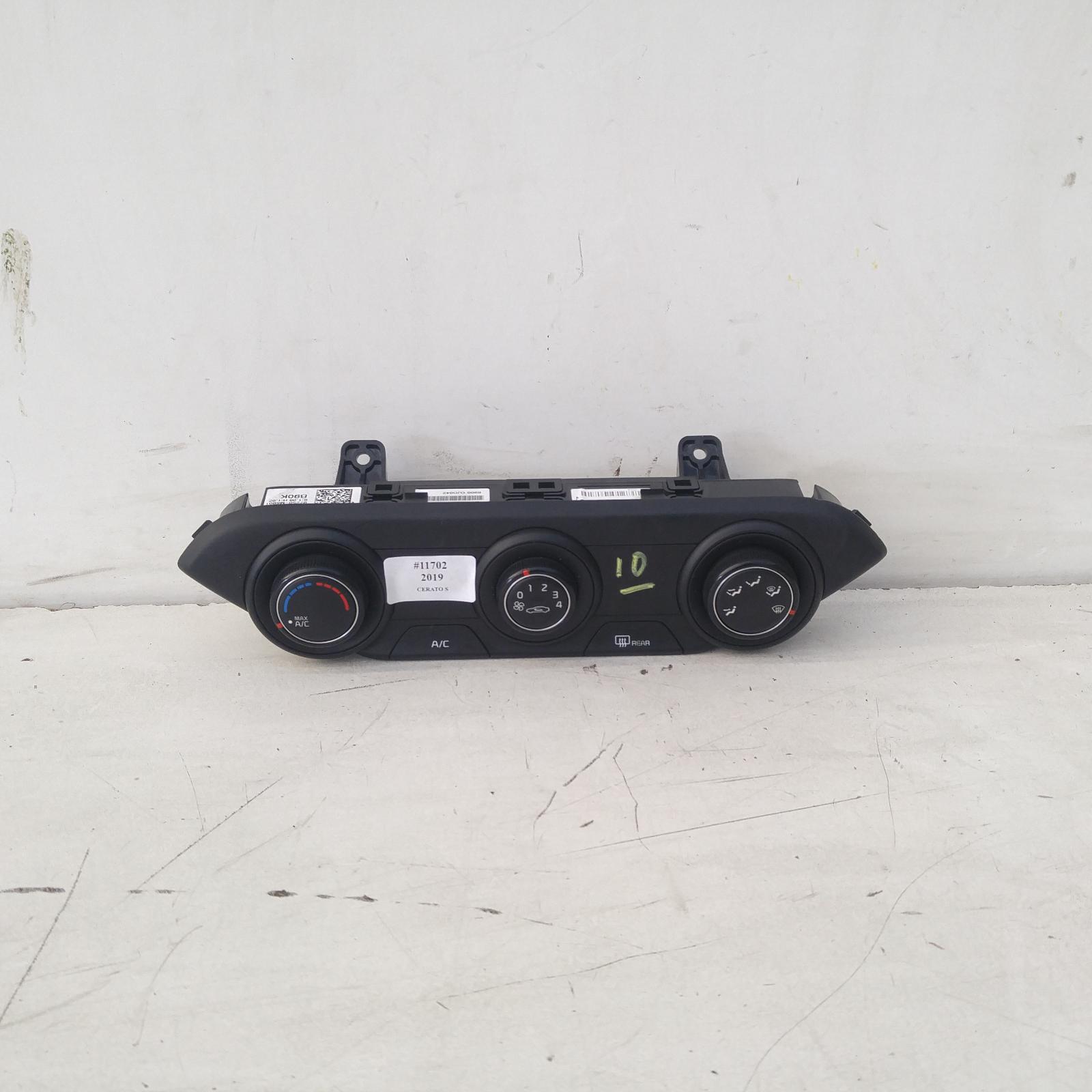 View Auto part Heater/Ac Controls Kia Cerato 2019