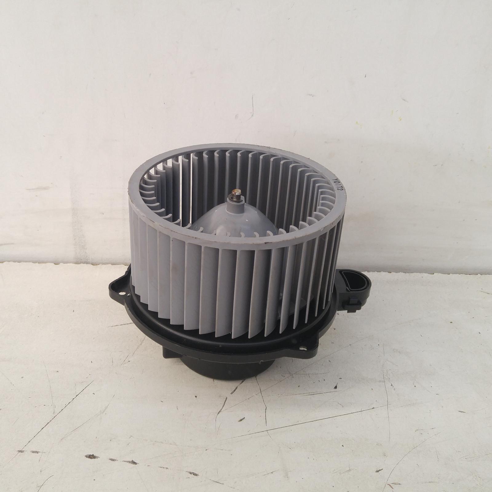 View Auto part Heater Fan Motor Kia Cerato 2019