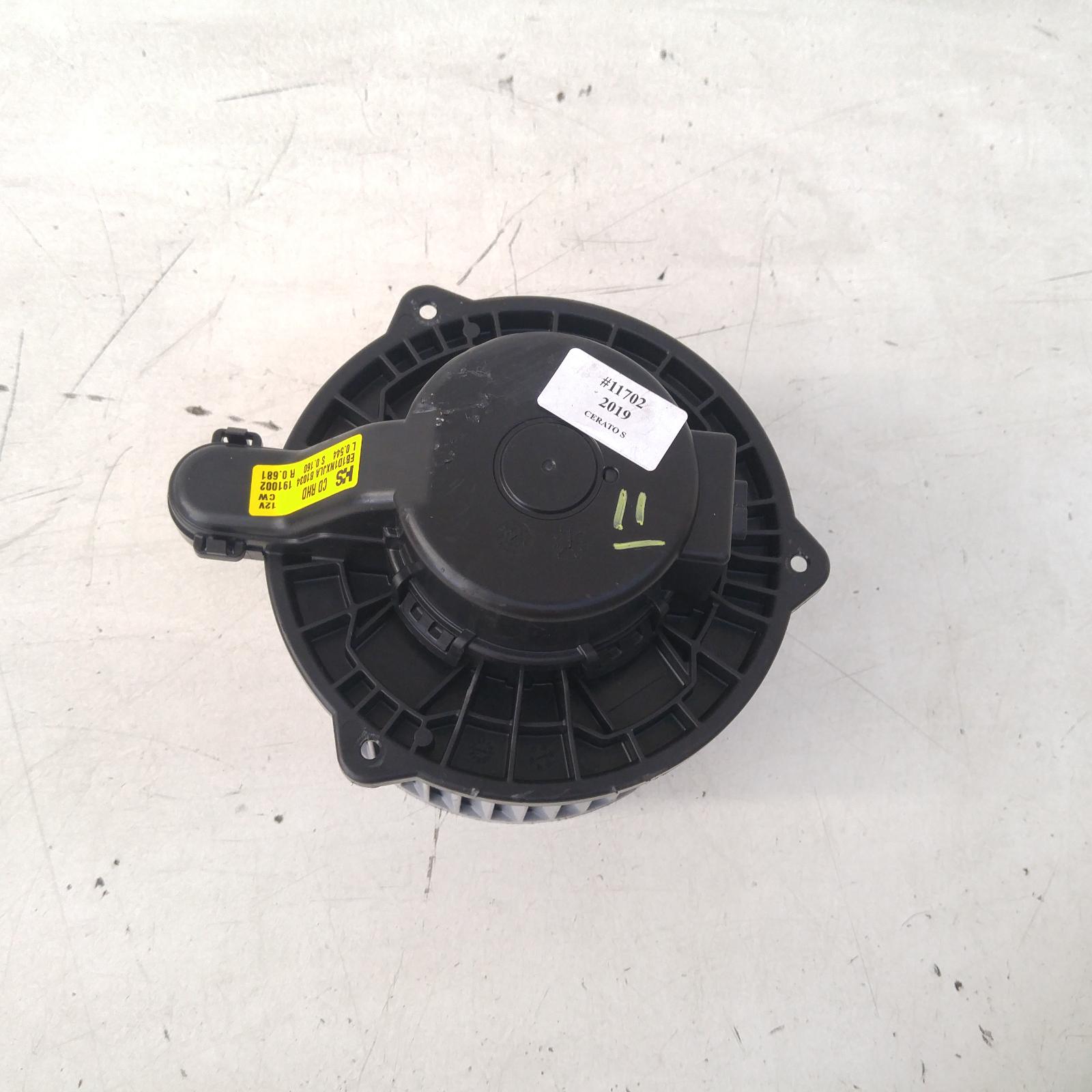 View Auto part Heater Fan Motor Kia Cerato 2019