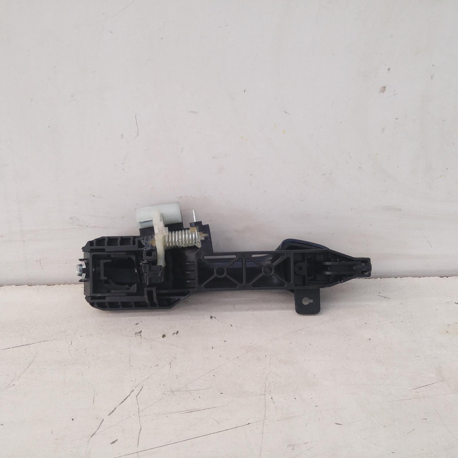 View Auto part Door Handle Kia Cerato 2019