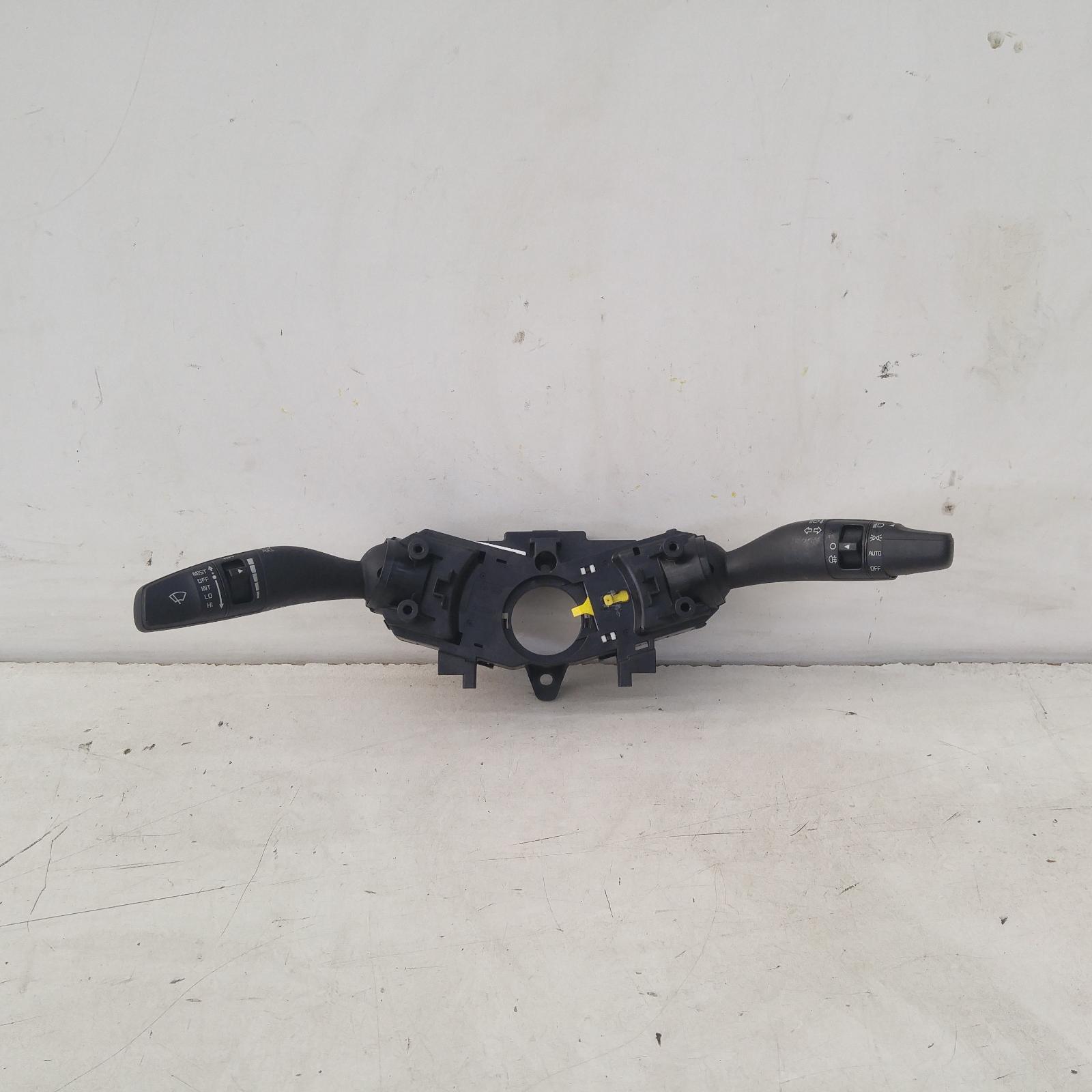 View Auto part Combination Switch Kia Cerato 2019