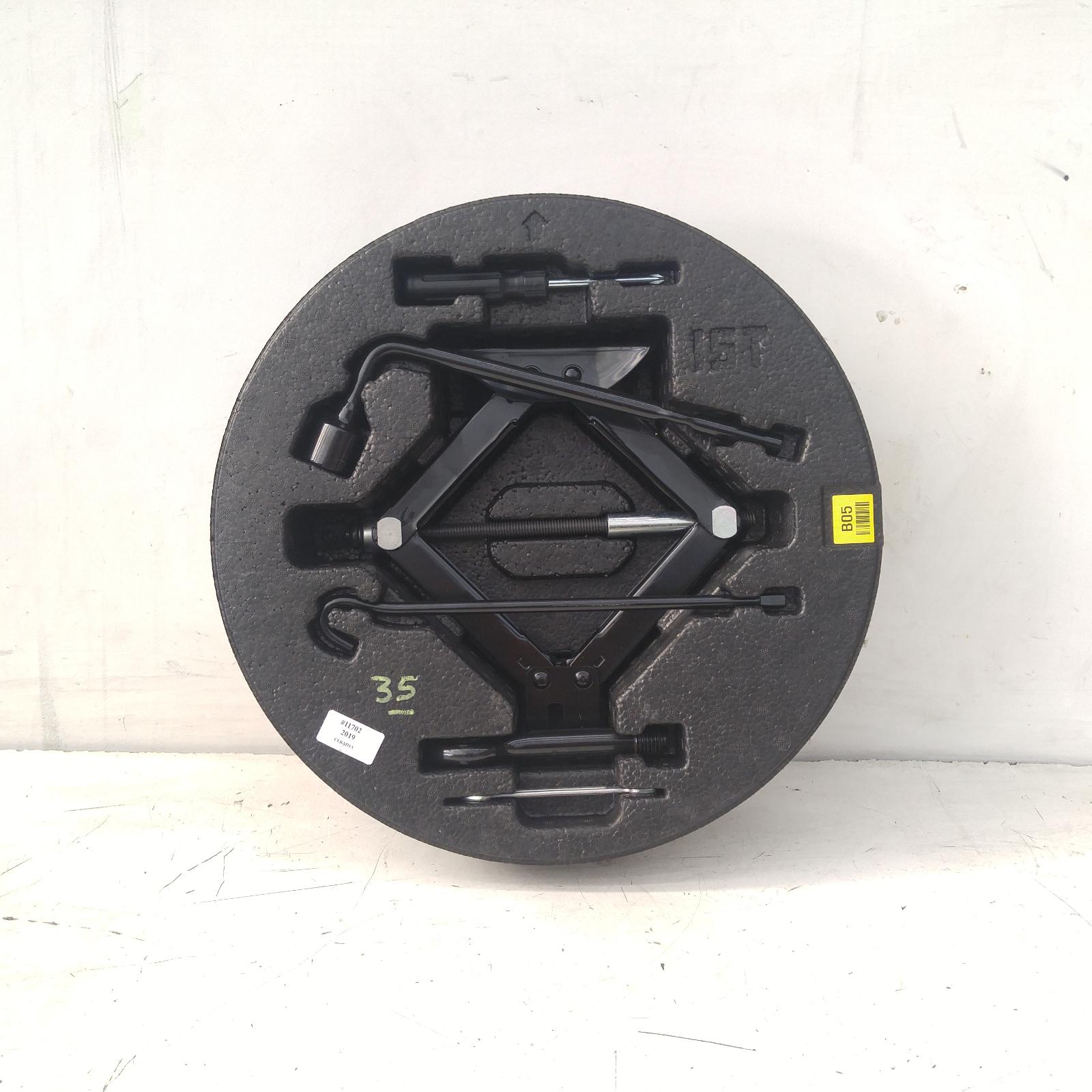 View Auto part Jack Kia Cerato 2019