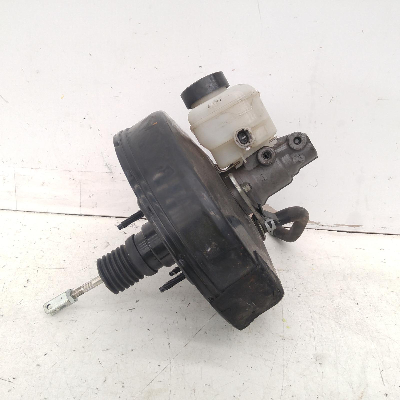 View Auto part Brake Booster Toyota Hiace 2014