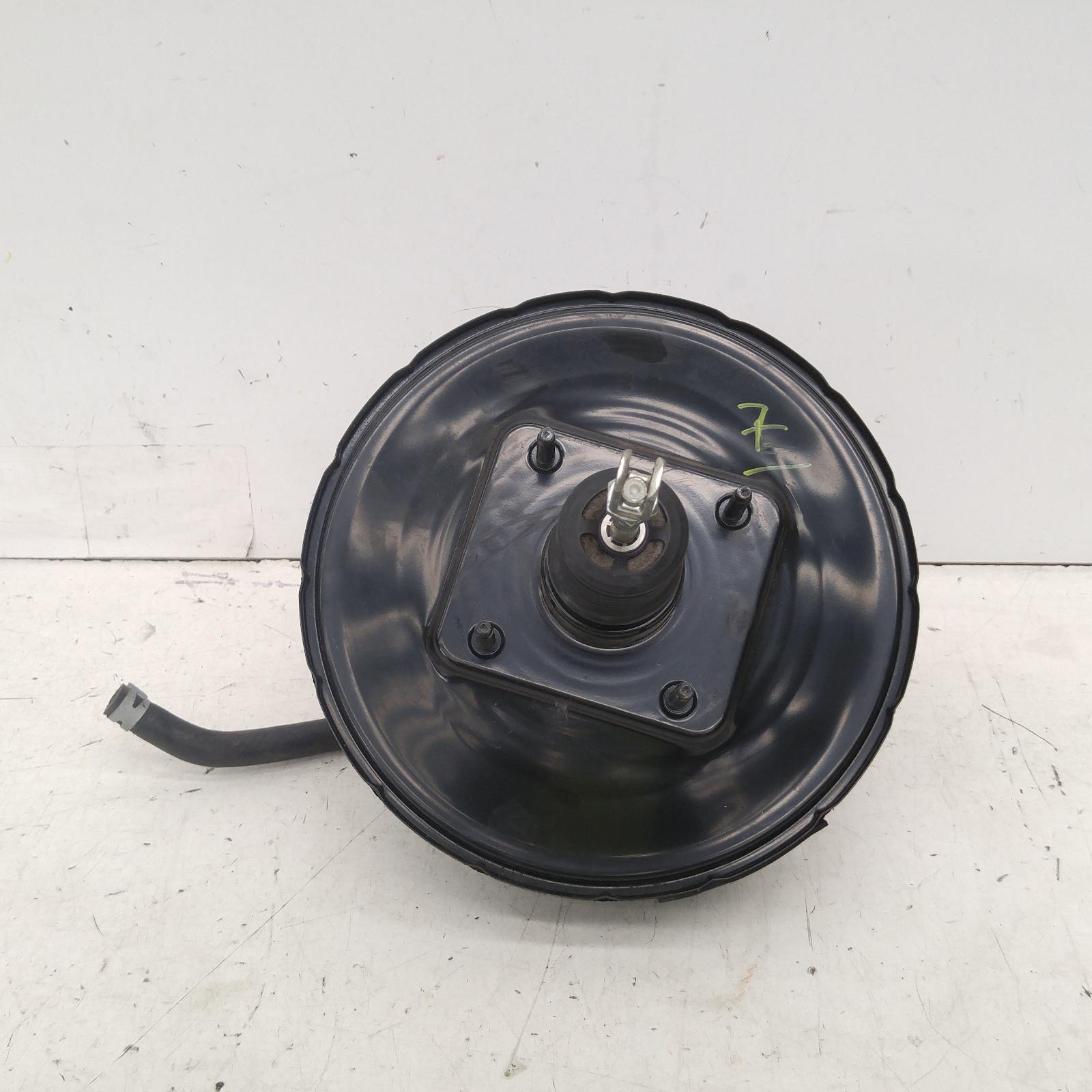 View Auto part Brake Booster Toyota Hiace 2014