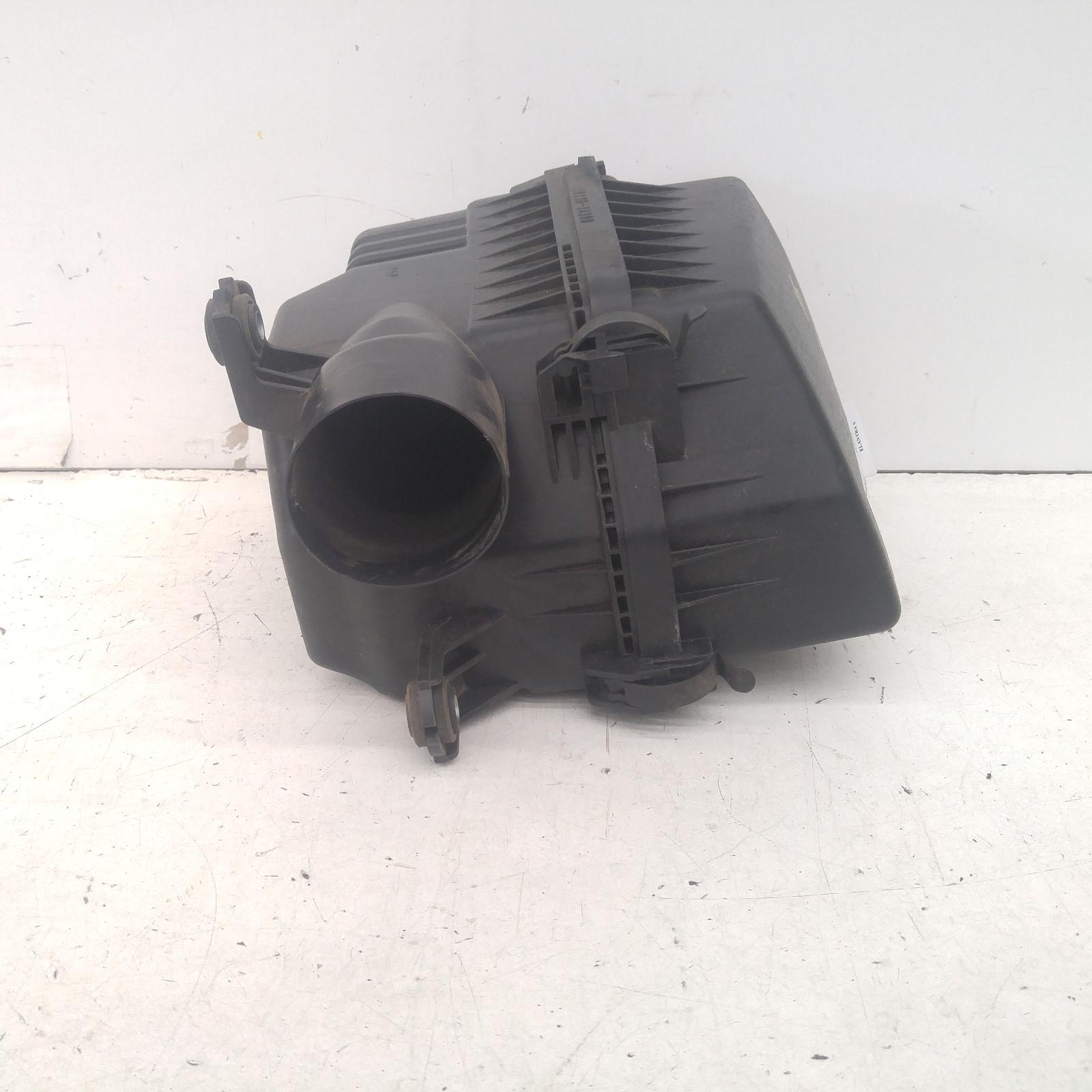 View Auto part Air Cleaner/Box Hyundai Elantra 2011