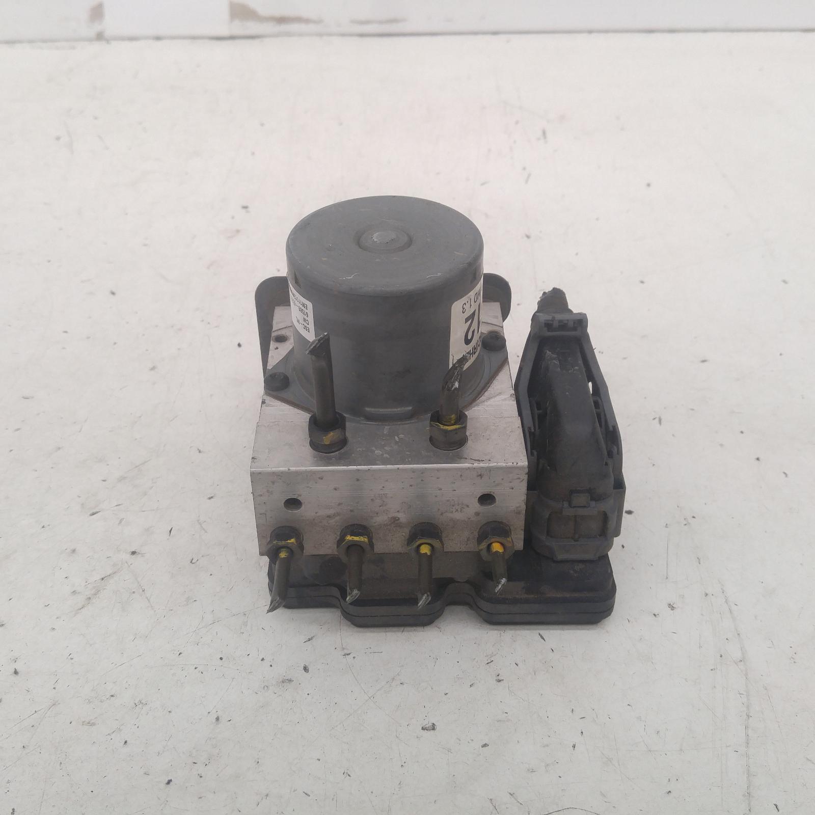 2011 Hyundai Elantra Abs Pump/Modulator View Auto part Abs Pump/Modulator Hyundai Elantra 2011