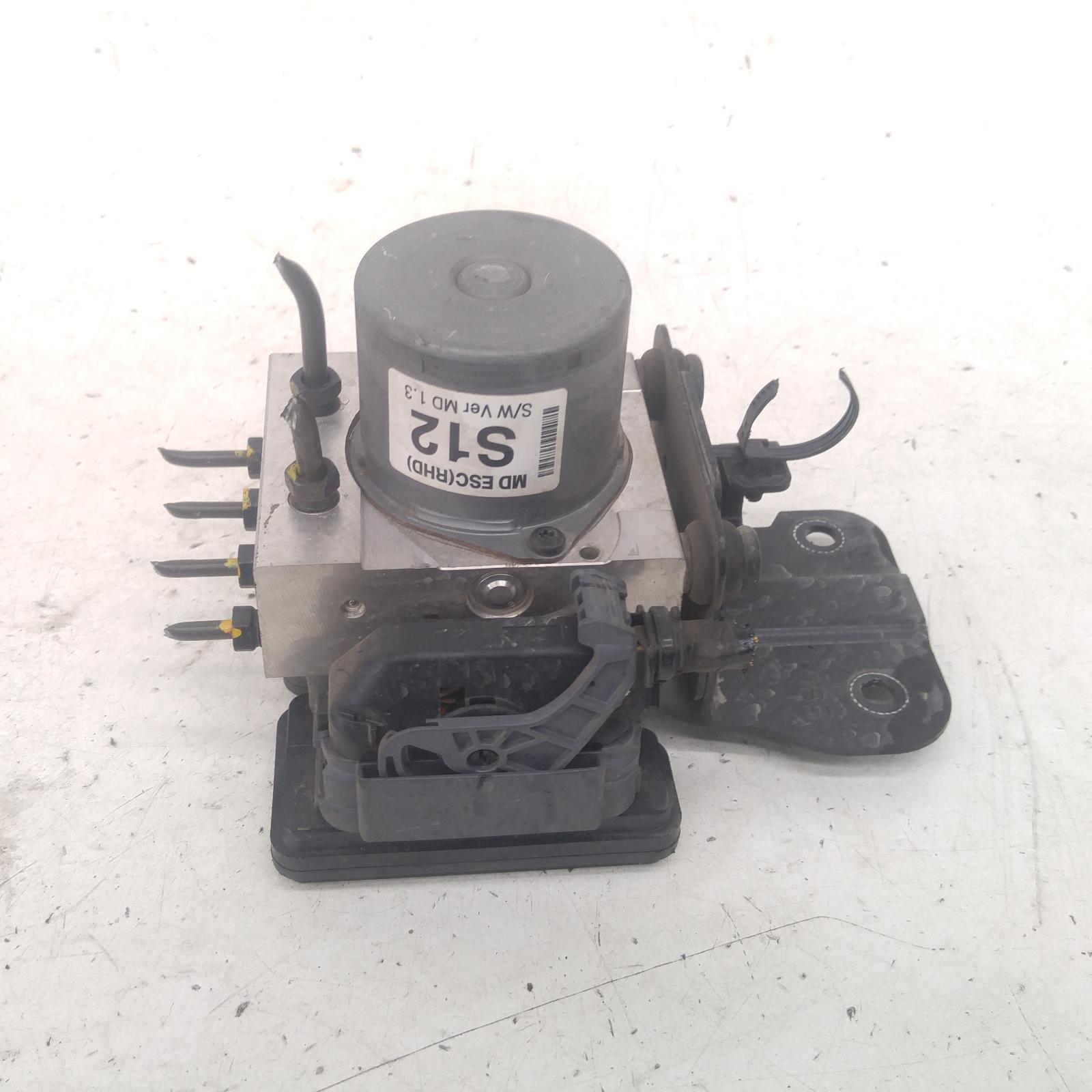 2011 Hyundai Elantra Abs Pump/Modulator View Auto part Abs Pump/Modulator Hyundai Elantra 2011