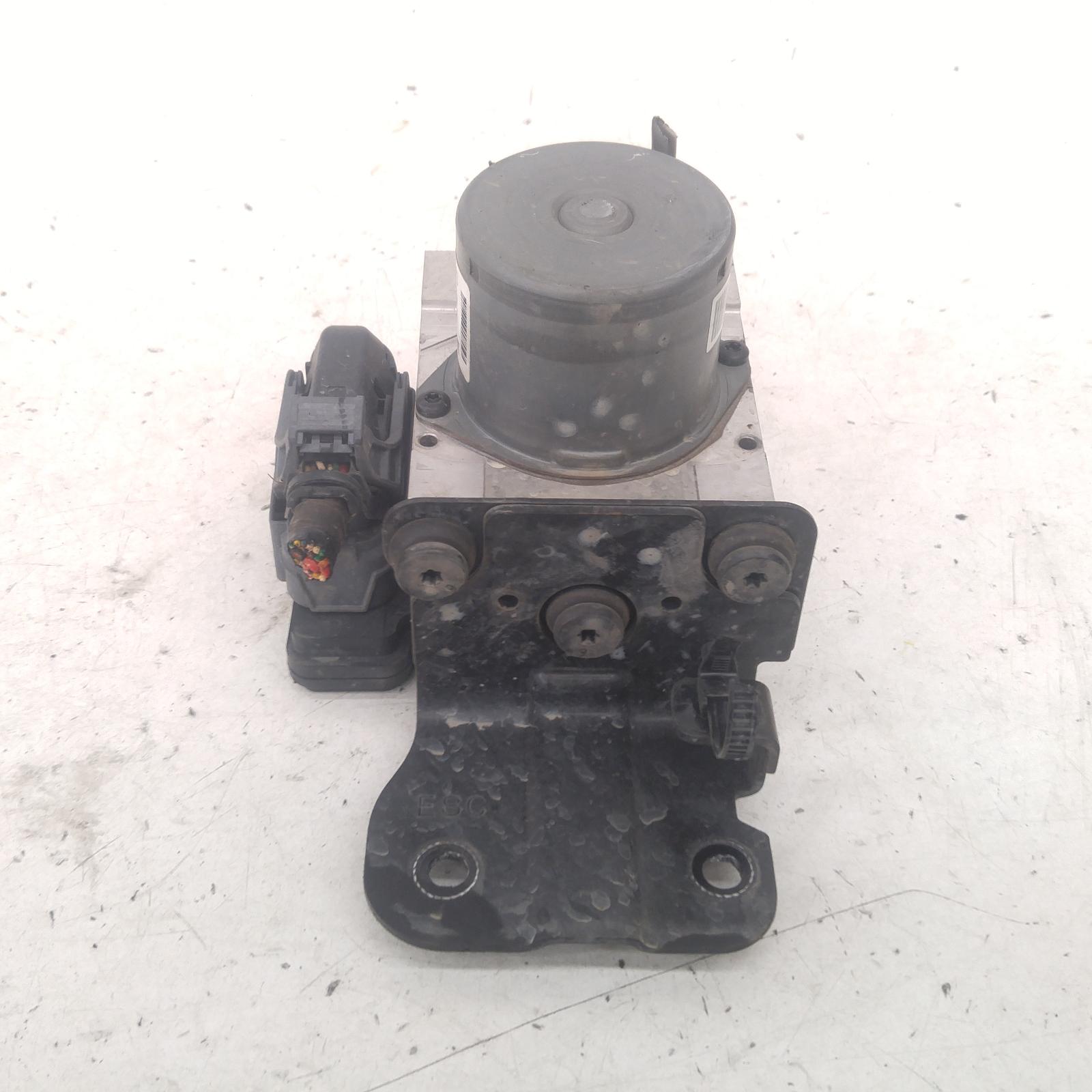 2011 Hyundai Elantra Abs Pump/Modulator View Auto part Abs Pump/Modulator Hyundai Elantra 2011