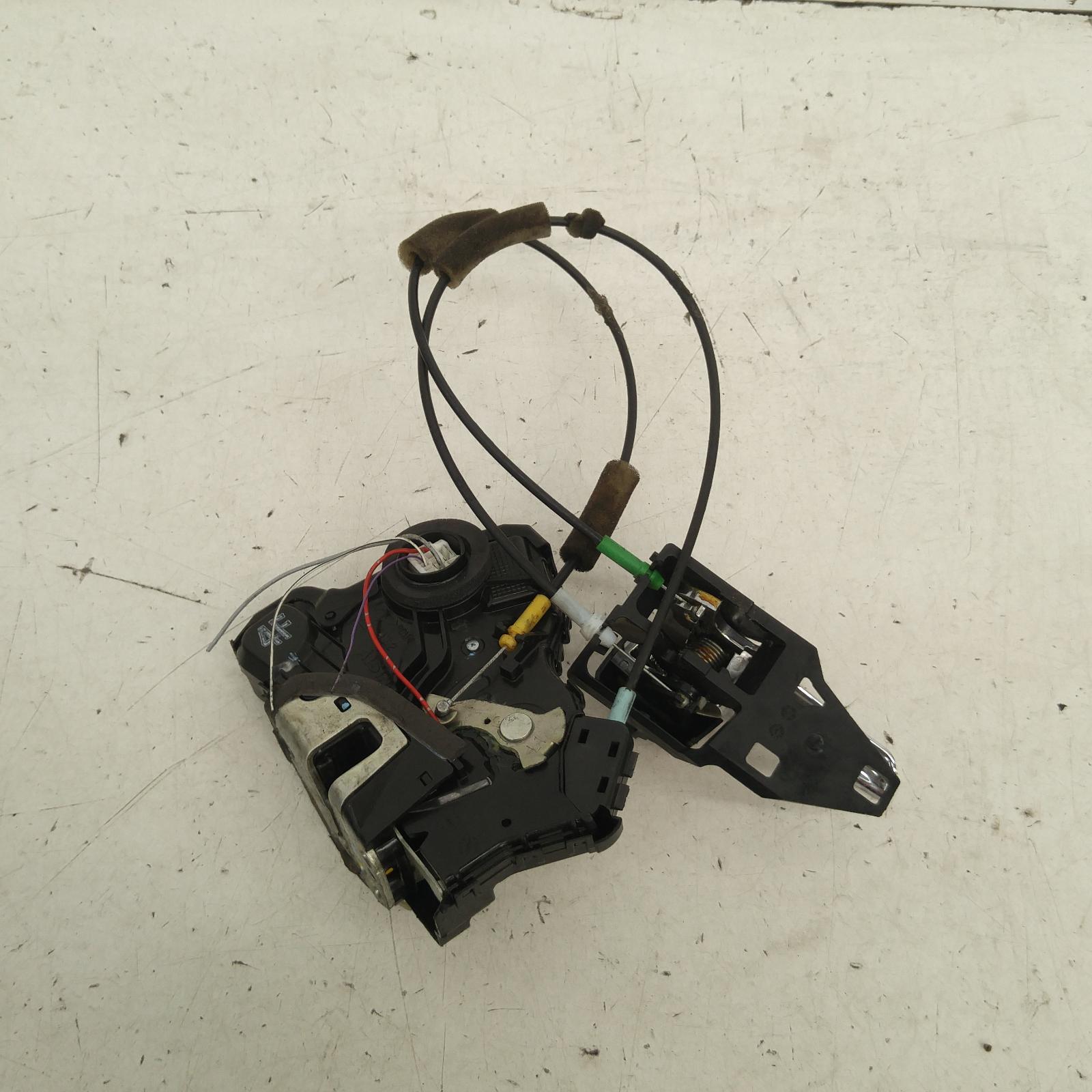 View Auto part Door/Boot/Gate Lock Toyota Camry 2013