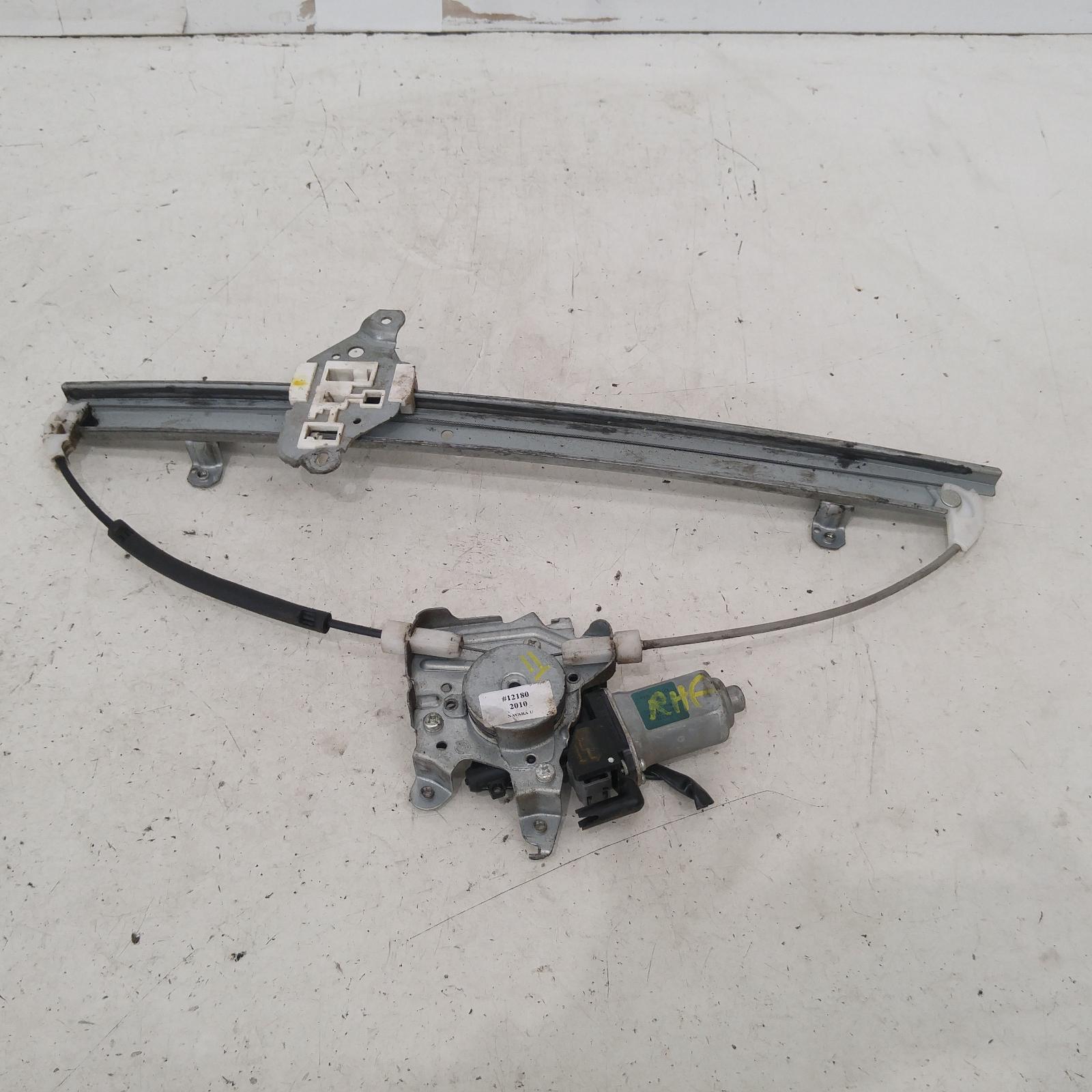 View Auto part Right Front Window Reg/Motor Nissan Navara 2010