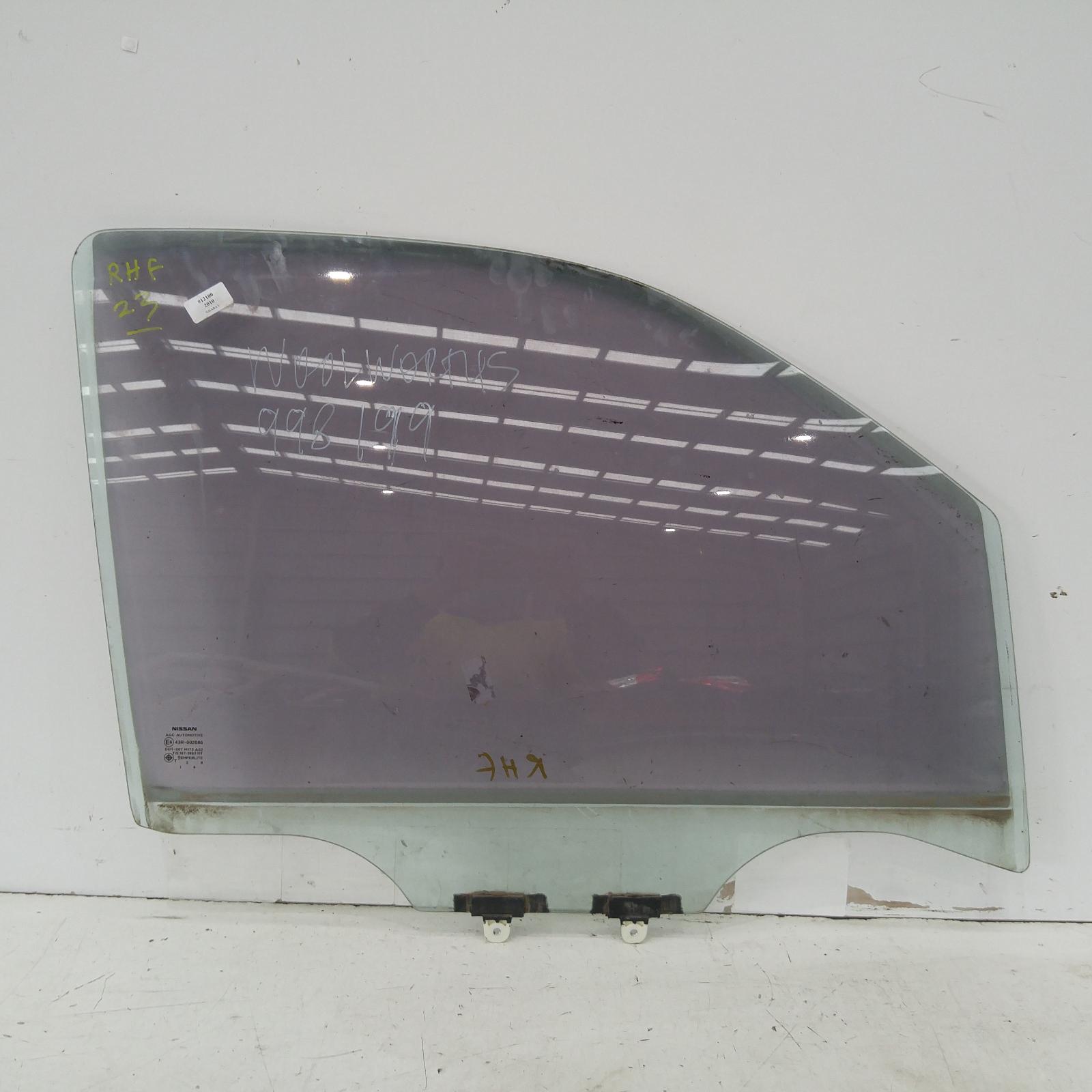 View Auto part Right Front Door Window Nissan Navara 2010