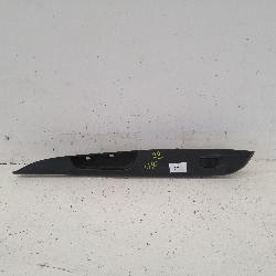 View Auto part Pwr Dr Wind Switch Toyota Hiace 2014